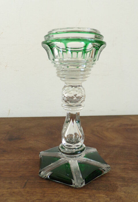 Bougeoir vintage  pied en verre taill cisel
18 Livr (53)