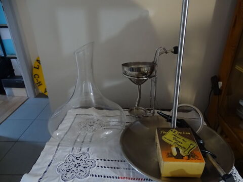 ensemble à décanter le vin 40 Ucel (07)