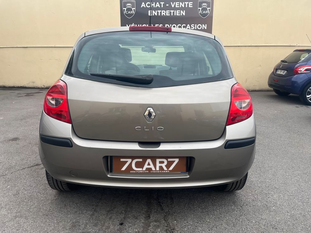 Clio III Clio 1.5 dCi 85 eco2 Privil&egrave;ge 2008 occasion 77170 Brie-Comte-Robert