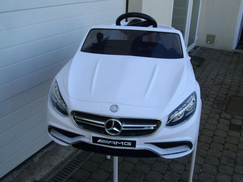 SUPERBE VOITURE ELECTRIQUE POUR ENFANT Jeux / jouets