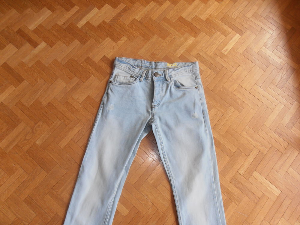 Jean clair Bizzbee (80) Vêtements