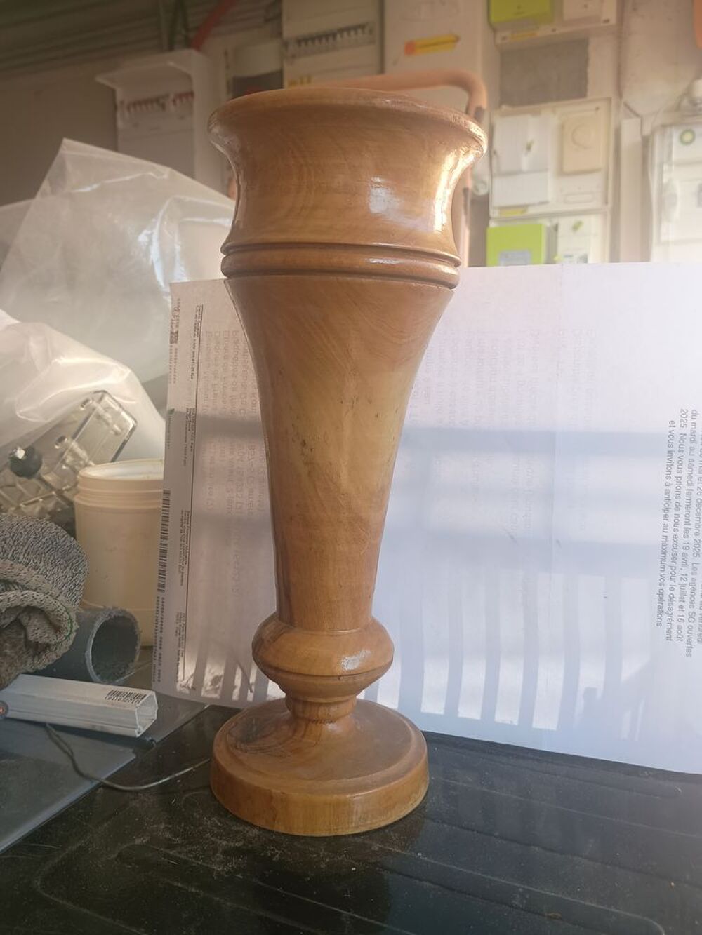 Vase en Bois d'olivier tourn&eacute; Décoration