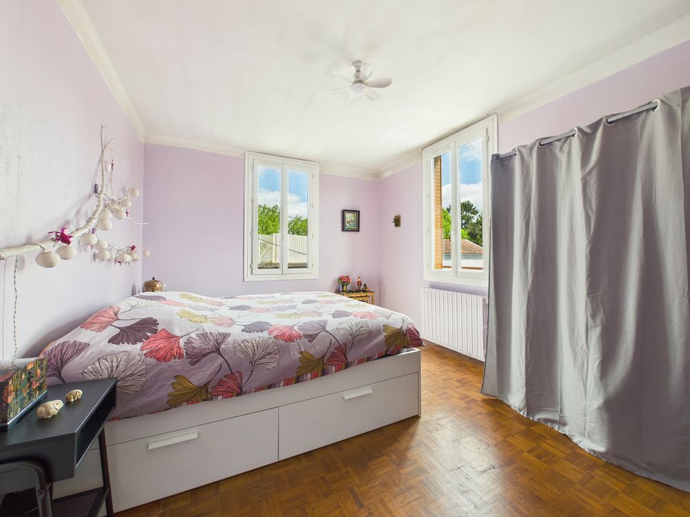 Vente Maison VILLEURBANNE (69100)
3 pièces / 2 chambres / 73 m² Villeurbanne
