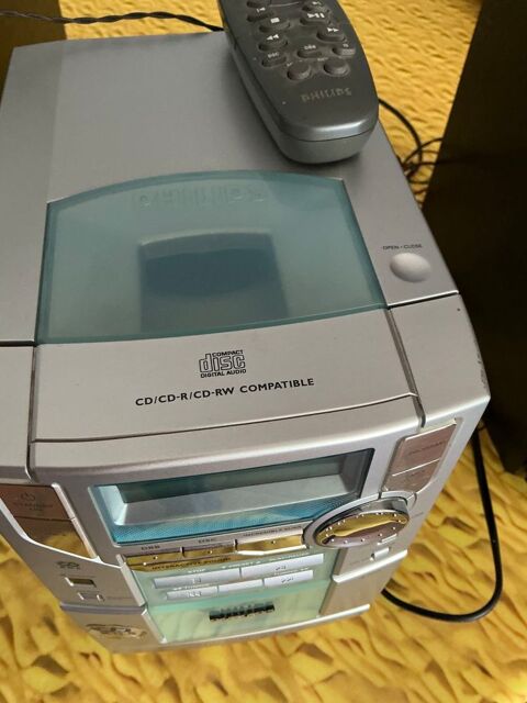 MINI CHA�NE  ST�R�O PHILIPS compl�te ,pas de contrefa�on 38 Steenvoorde (59)