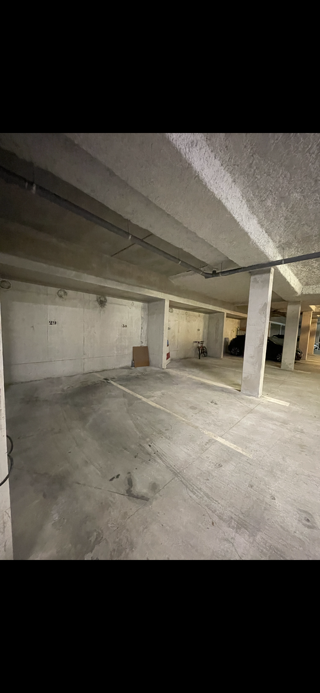  Parking / Garage � vendre 12 m�