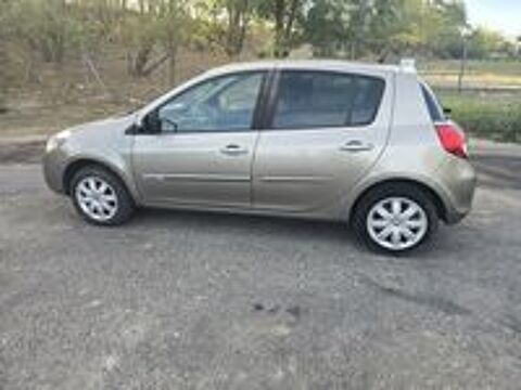 Clio III 1.5 dCi 105 eco2 Dynamique (6 CV) 2009 occasion 31140 Aucamville