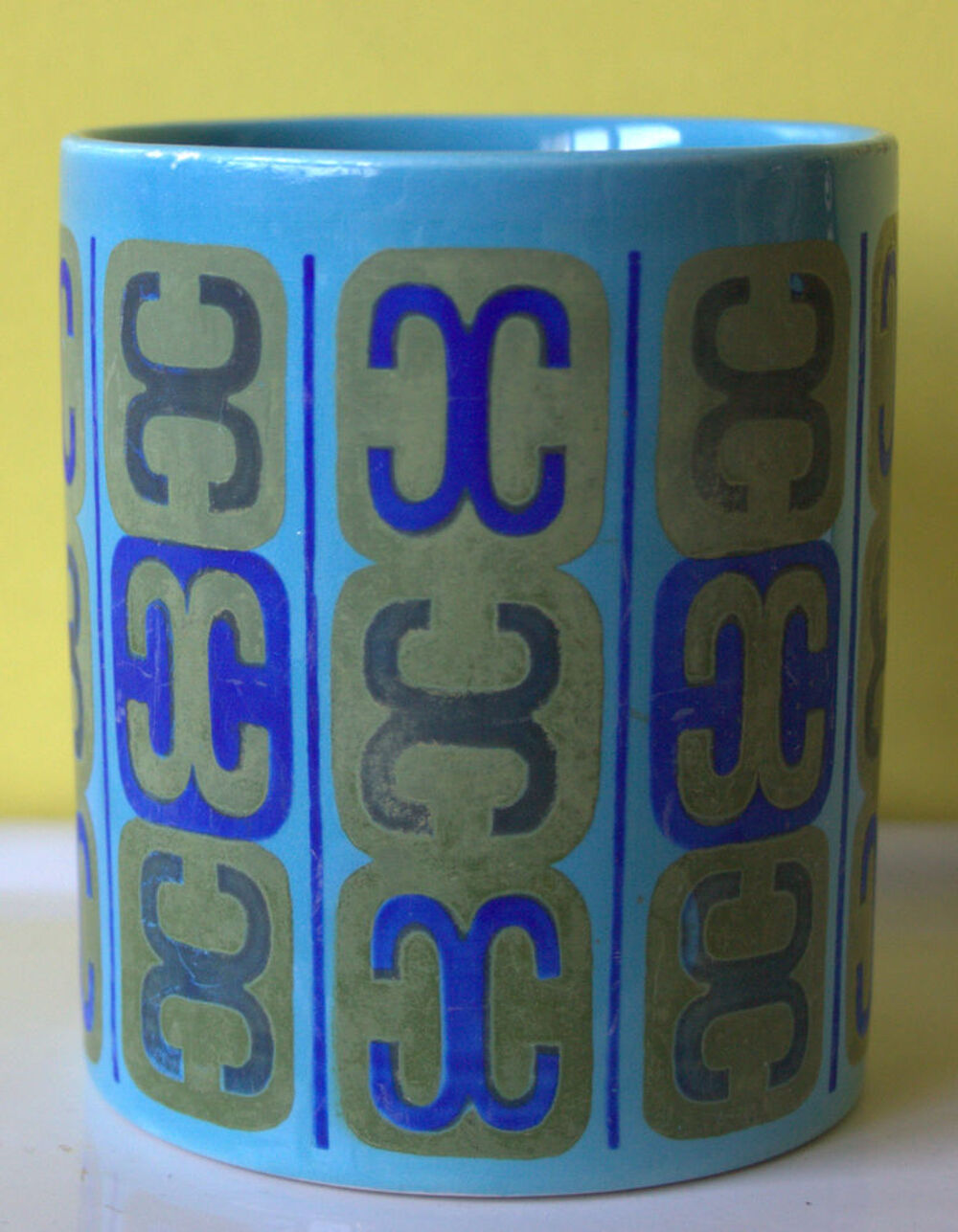 Tasse mug vintage 60 - 70 STAFFORDSHIRE POTTERIES ENGLAND Cuisine