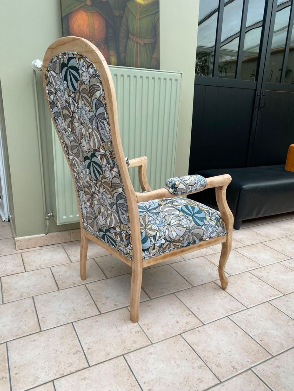 Fauteuil voltaire ancien enti&egrave;rement restaur&eacute; Meubles