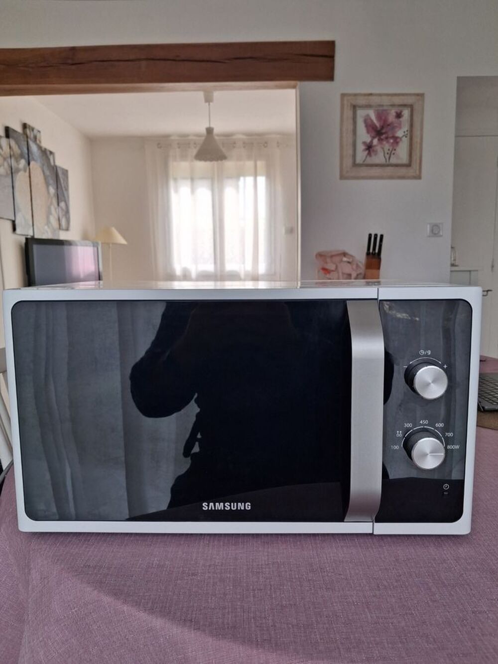 micro onde blanc samsung 23 litres . Electroménager