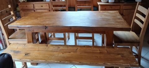 Ensemble table de ferme, 4 chaises 1 banc 150 Chamonix-Mont-Blanc (74)