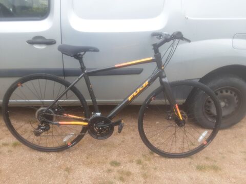 vlo FUJI ABSOLUTE 1.7 graphite 19 pouces Chiroubles (69)