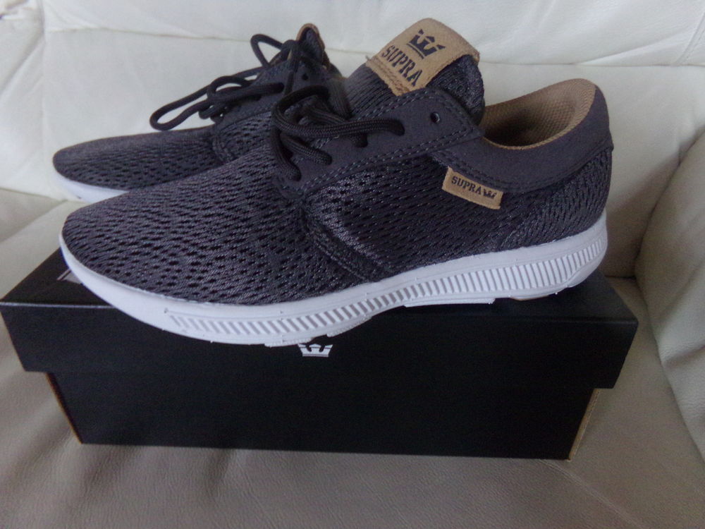 chaussures tennis SUPRA ref hammer run taille 38 neuves Chaussures