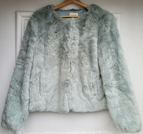 Manteau/Veste fausse fourrure Szane. Modle Lio. T40. 100 Rennes (35)