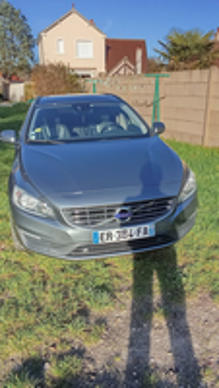 V60 Cross Country D3 150 ch Geartronic 8 Cross Country Luxe 2017 occasion 41210 La Fert&eacute;-Beauharnais