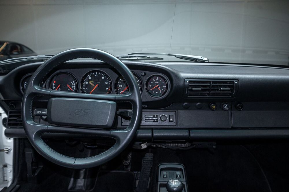 911 (964) 911 Coup&eacute; RS 1992 occasion 75014 Paris