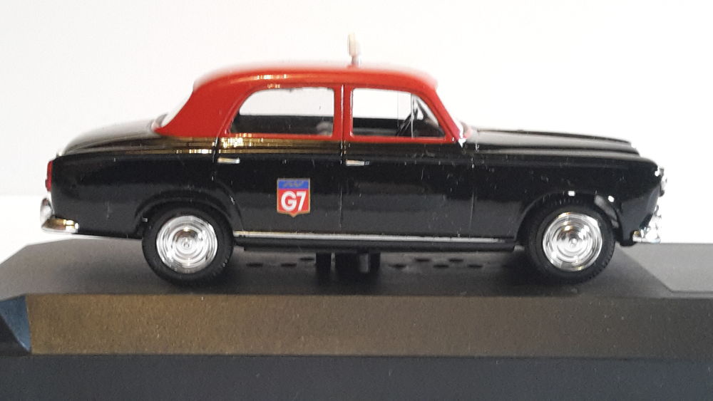 Peugeot 403 berline 'Taxi G7' 