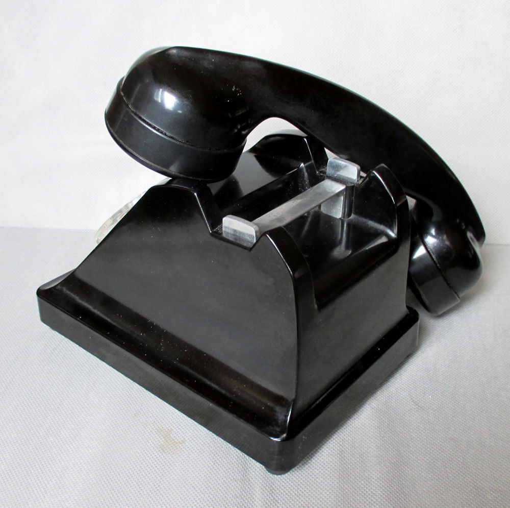 T&eacute;l&eacute;phone U43 bak&eacute;lite (trois mod&egrave;les disponibles) 
