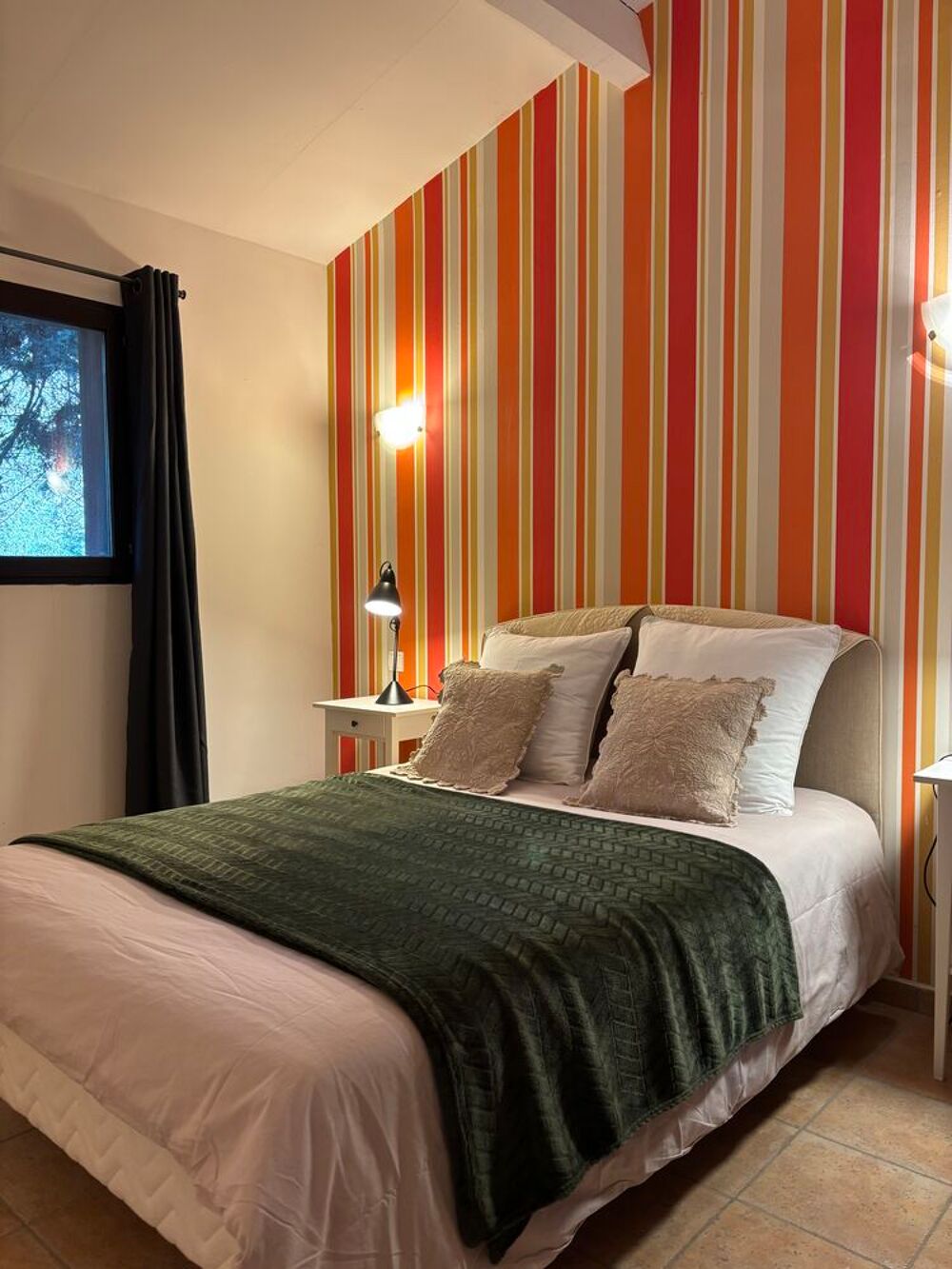 Location Maison Charmante maison meublée- 63m2 dans les Alpilles au calme Fontvieille