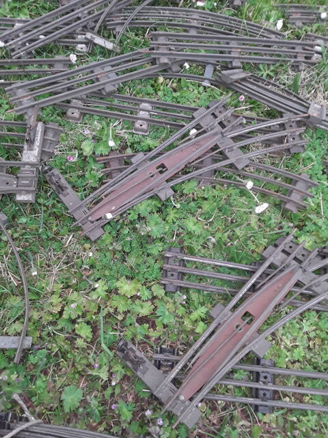 Lot de rails de TRAIN LECTRIQUE 20 Chzeneuve (38)