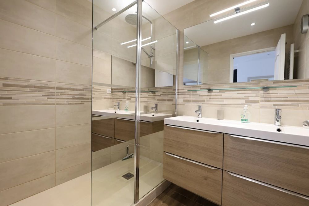 Vente Appartement Appartement T4 de 85m²  5ème étage (Ascenseur), Grand Balcon Fréjus