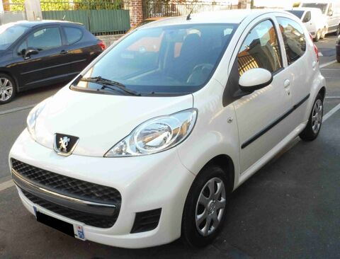 Peugeot 107 1l essence 11.800 kms seulement, PREMIER