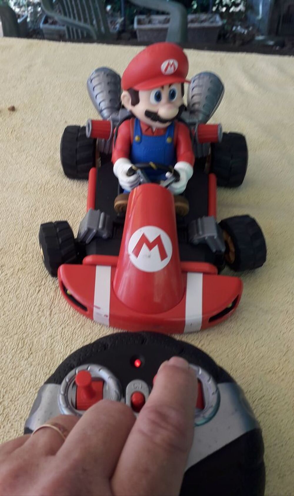 Mario Bros en Kart t&eacute;l&eacute;command&eacute; Jeux / jouets