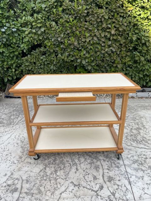 table desserte roulante/table  langer 
lg 110xlarg 52x h 83 50 Garons (30)