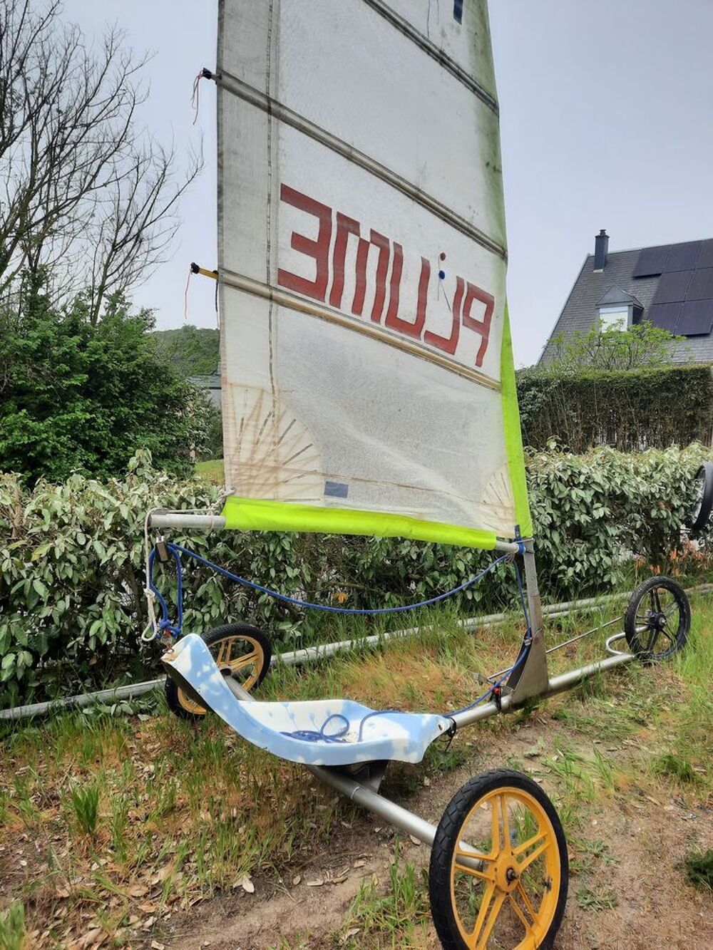 Char &agrave; voile Sports