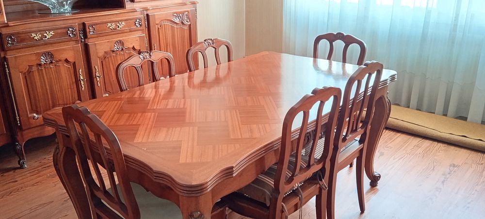 Salle &agrave; manger Louis XV Meubles