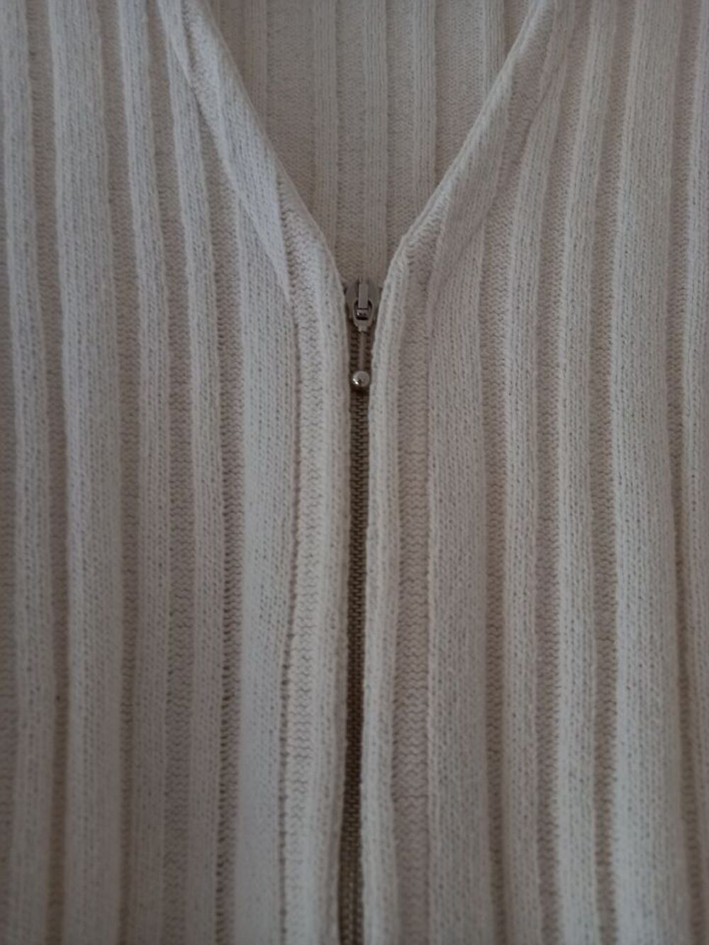 Gilet long cr&egrave;me marque Mandoline taille M Vêtements