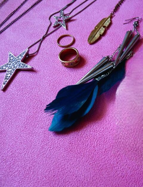 Lot bijoux femme claire's cache cache collier boucle d'oreil 10 Brienne-le-Ch�teau (10)