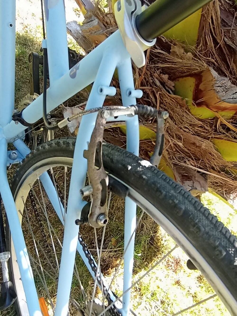 VTC v&eacute;lo tout chemin Decathlon femme taille S M. Vélos