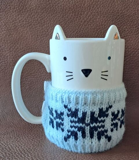 tasse mug en c�ramique en forme de chat avec pull en laine 6 Carnon Plage (34)