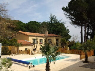  Villa  vendre 9 pices 207 m