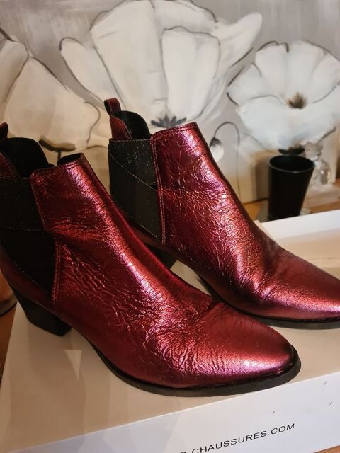 Tr�s belles bottines cuir Bordeaux. P 39. 35 Oullins (69)