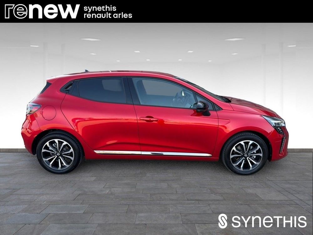 Clio V Clio E-Tech full hybrid 145 ch GSR2 Techno 2025 occasion 13200 Arles