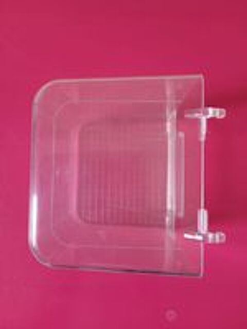   Baignoire extérieur transparente 