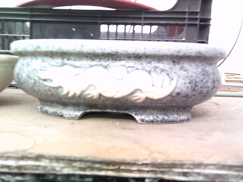 divers pots pour bonsa&euml; D�coration