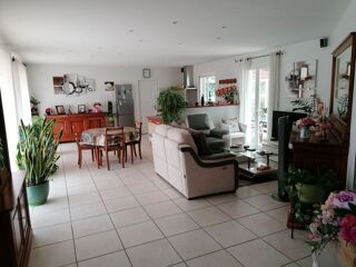  Villa  vendre 4 pices 114 m