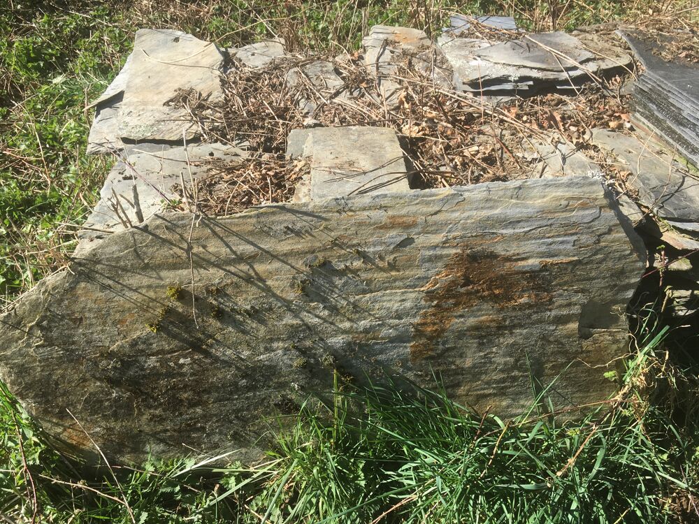 Lot ardoise de toiture taill&eacute; main
Bricolage