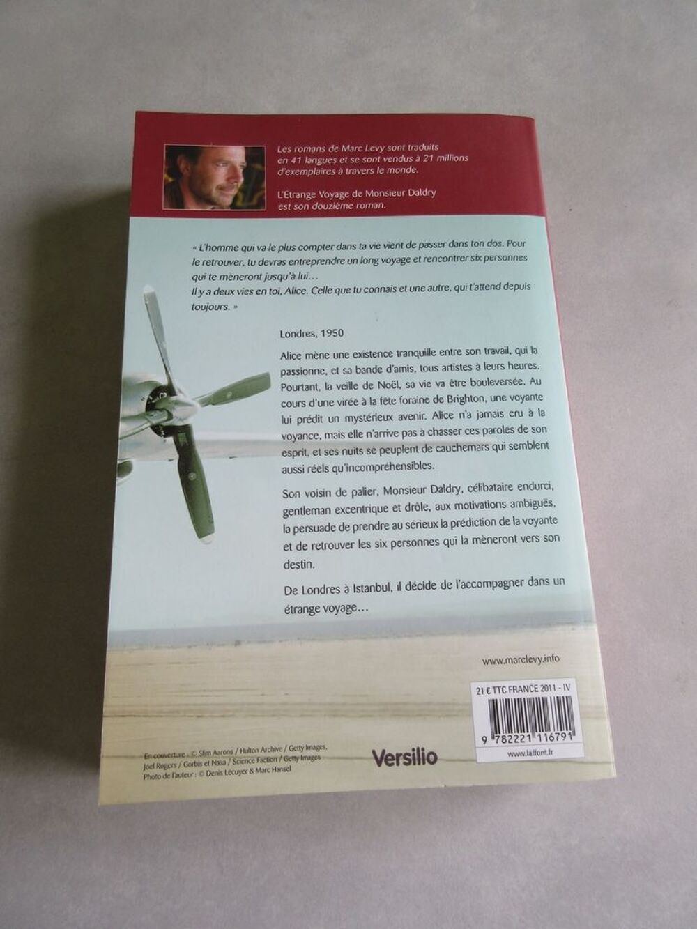 Marc Levy l'etrange voyage ... Livres et BD