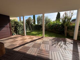 Vente Appartement 3 pièces avec jardin, terrasse, piscine et 2 stationnements Aigues-mortes