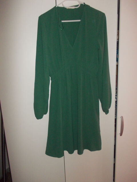 Robe verte taille M 5 Marchiennes (59)