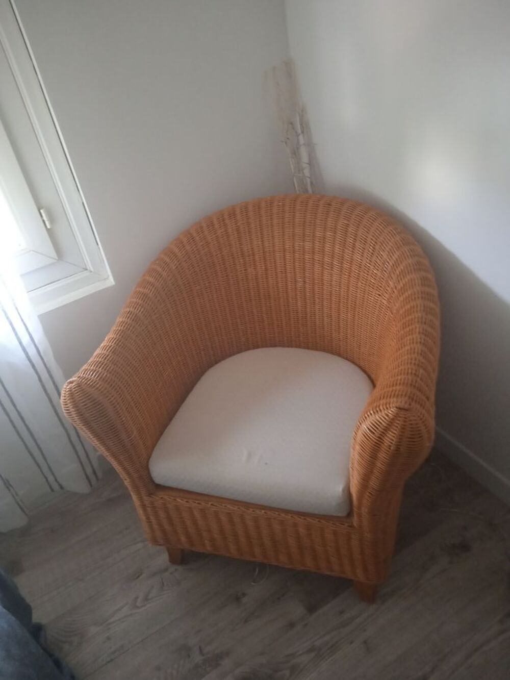 gros fauteuil osier 81 cm de profondeur et 51 hors dossier Meubles