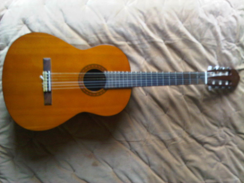 GUITARE CLASSIQUE 3/4 YAMAHA CS 40 Instruments de musique