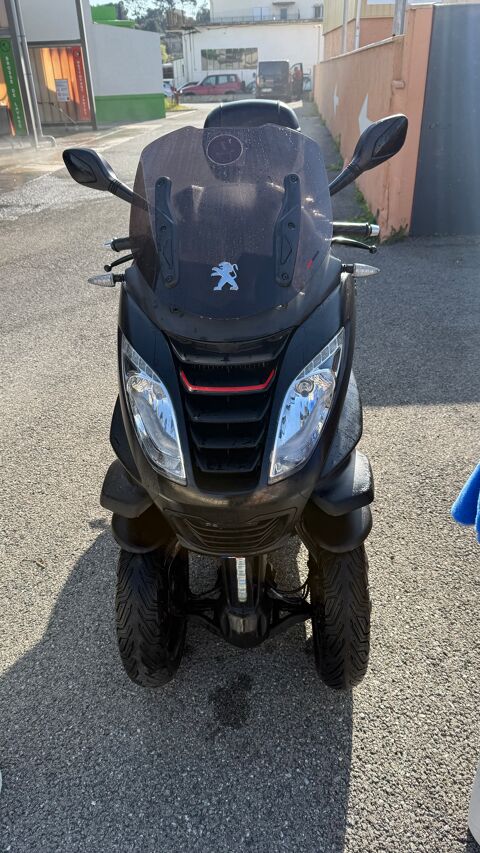 Scooter PEUGEOT 2017 occasion Nice 06000