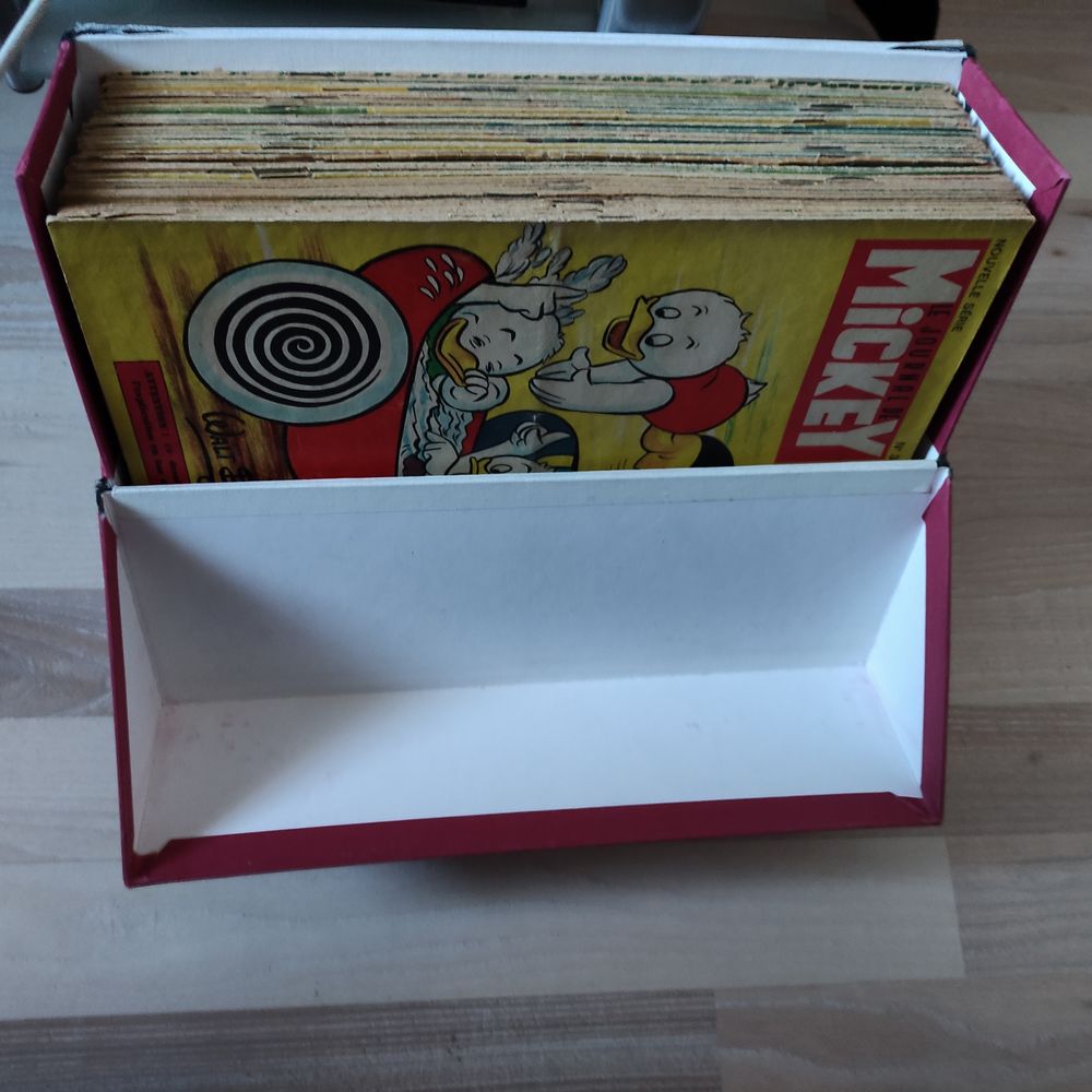 ENORME LOT "le journal de Mickey" - 2200 illustr&eacute;s Livres et BD