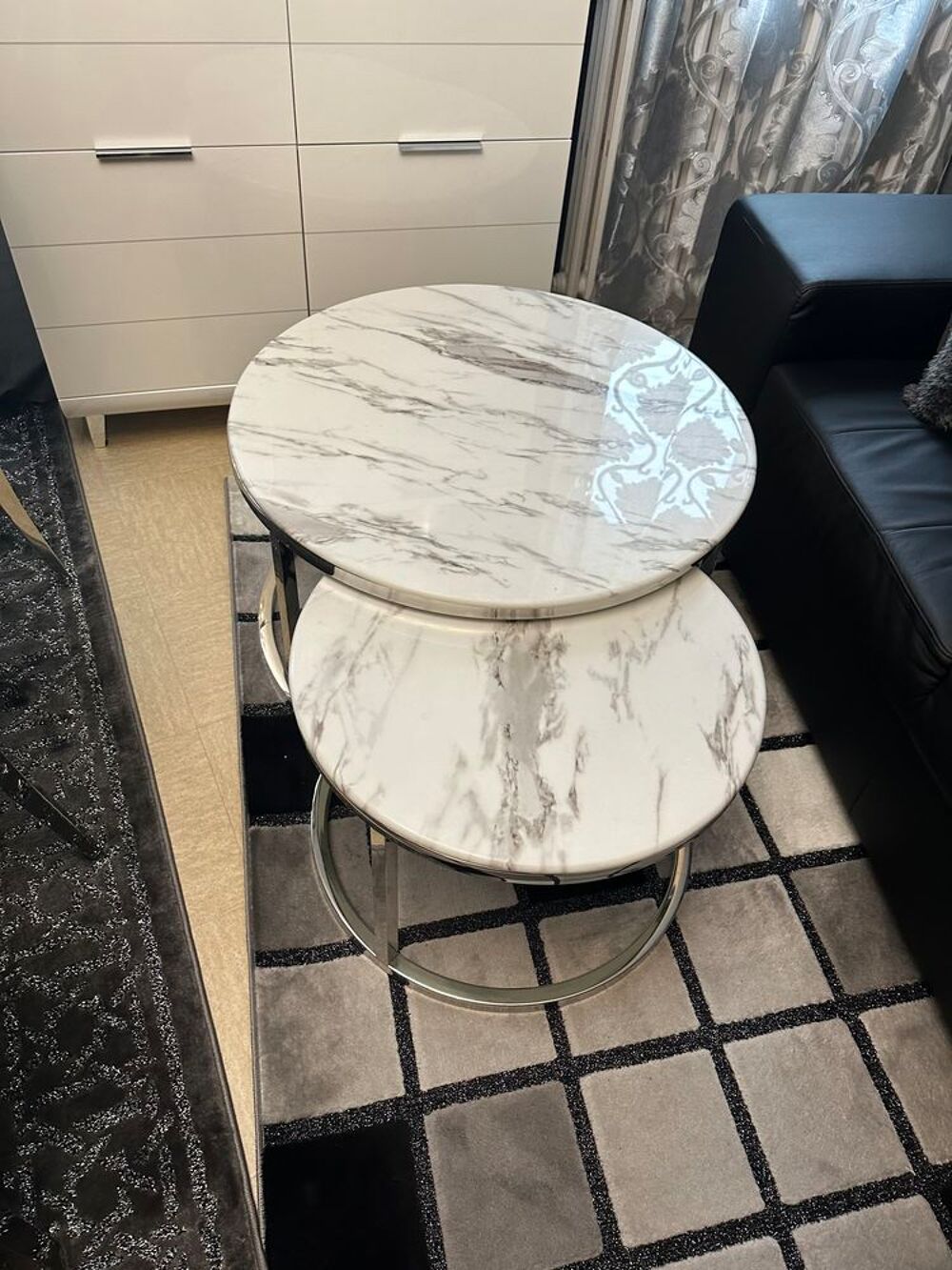 table gigogne en acier marbr&eacute; Meubles