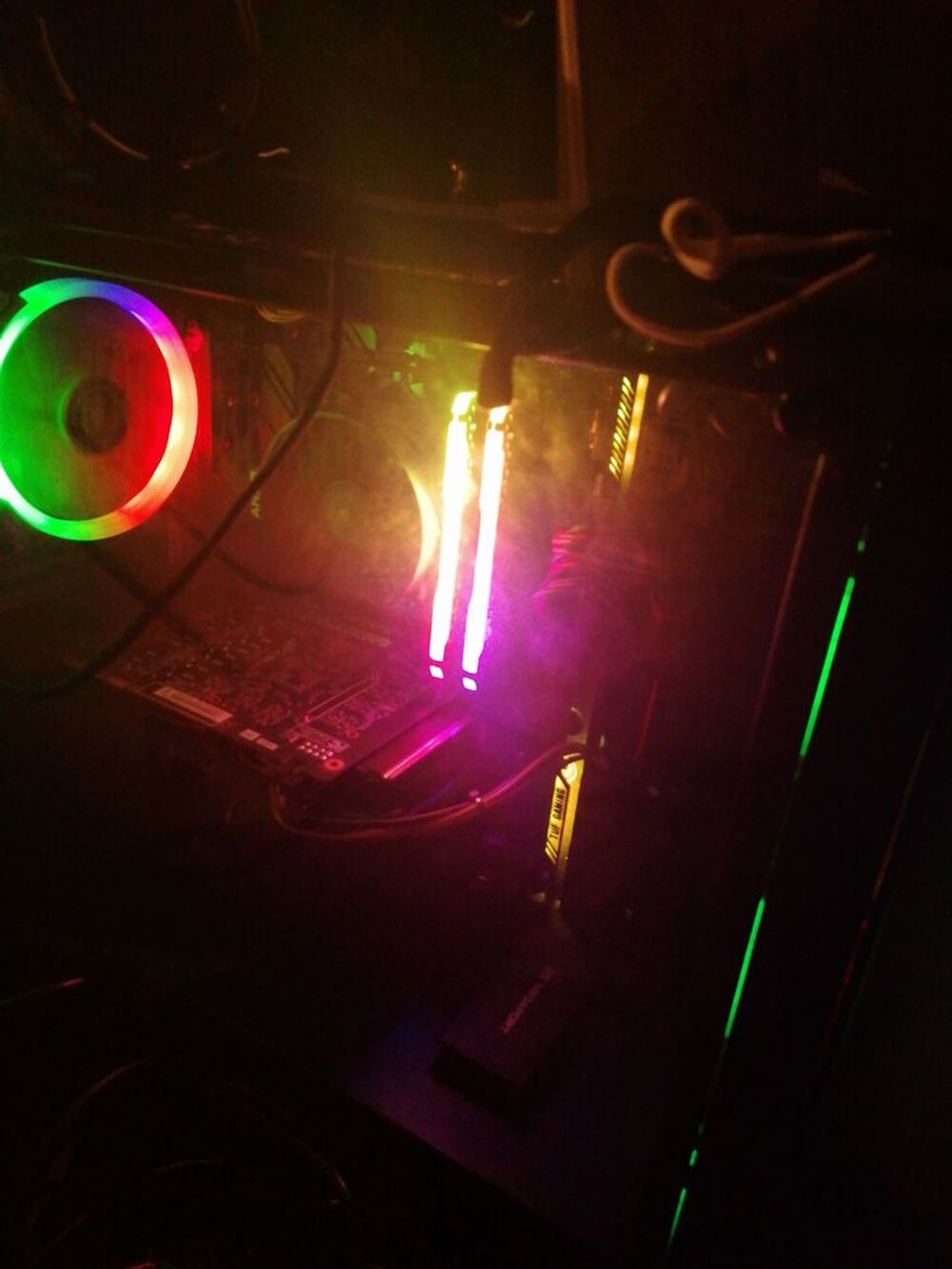 tour d'ordinateur gaming Matériel informatique