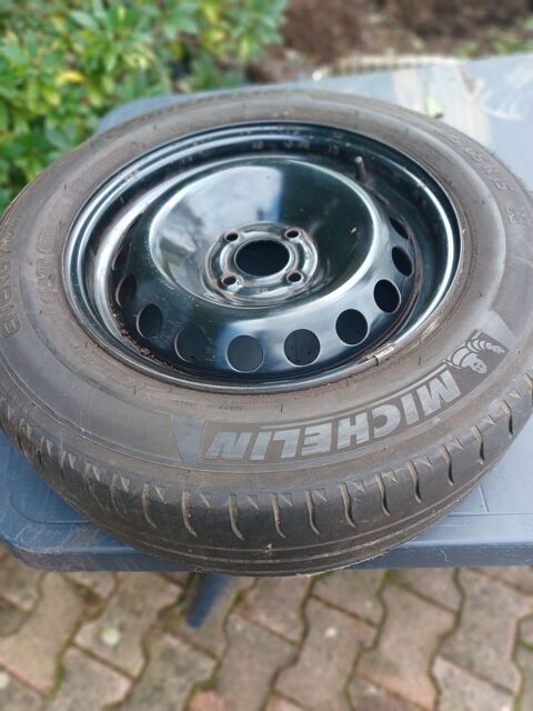 Pi&egrave;ces et &eacute;quipements Voiture Pi&egrave;ces et &eacute;quipements Voiture  occasion Tournon-sur-Rh&ocirc;ne 07300